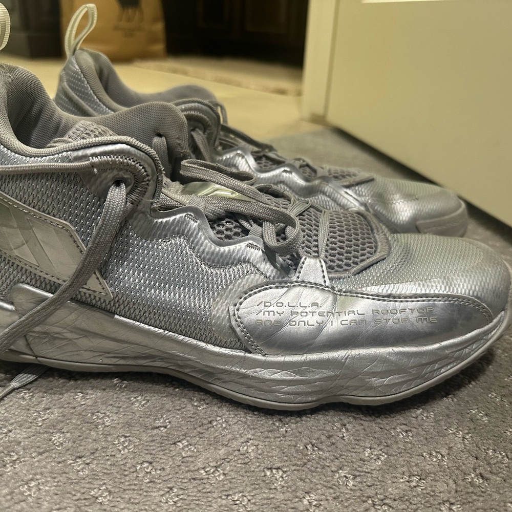 Adidas Dane 7 silver metallic basketball shoes